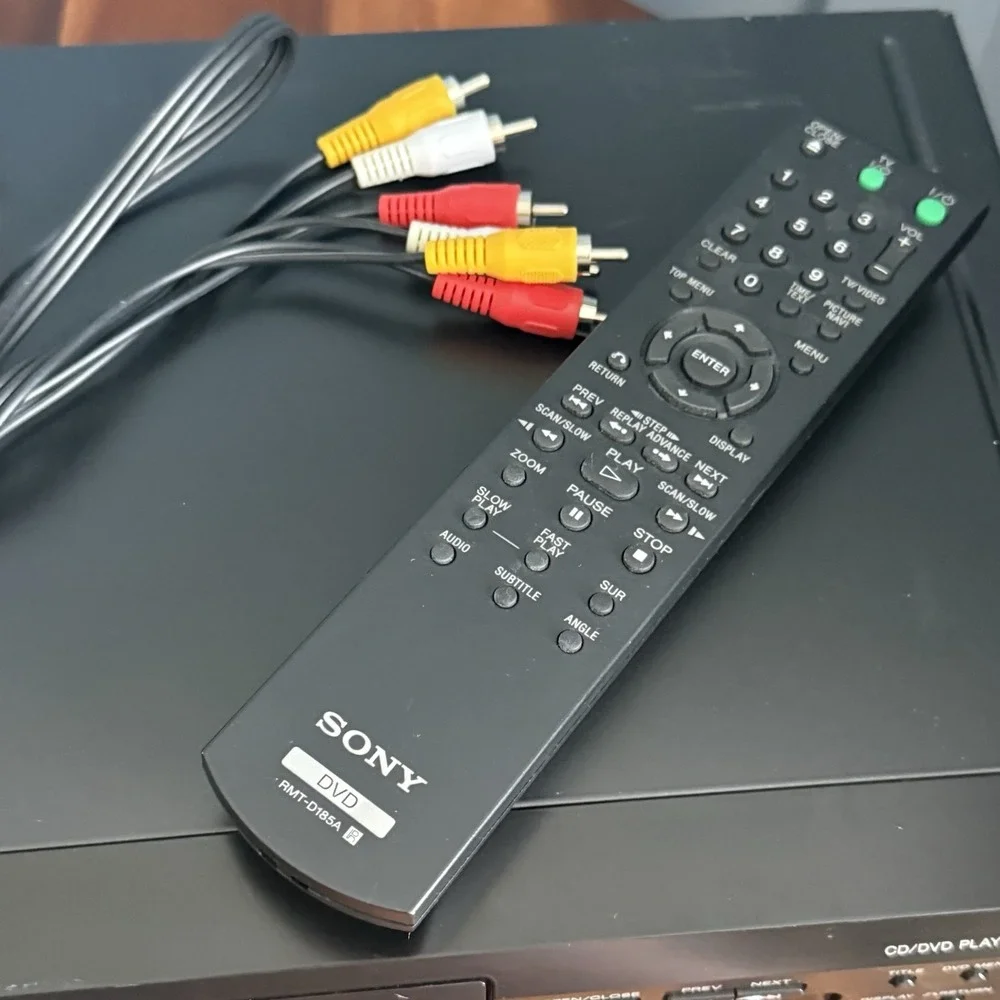 Sony DVP-S360 CD DVD Player w/ Remote RCA Cables Tested Working Dolby